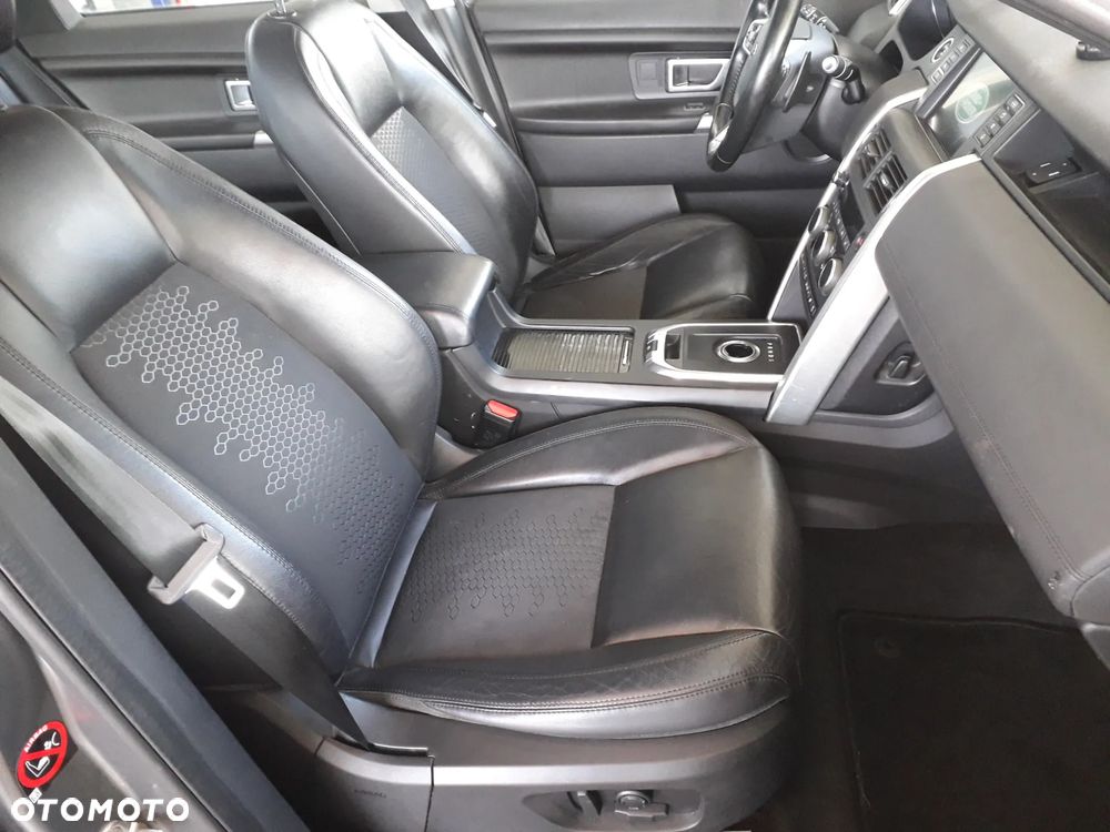 Land Rover Discovery Sport 2.0 Si4 HSE Luxury - 28