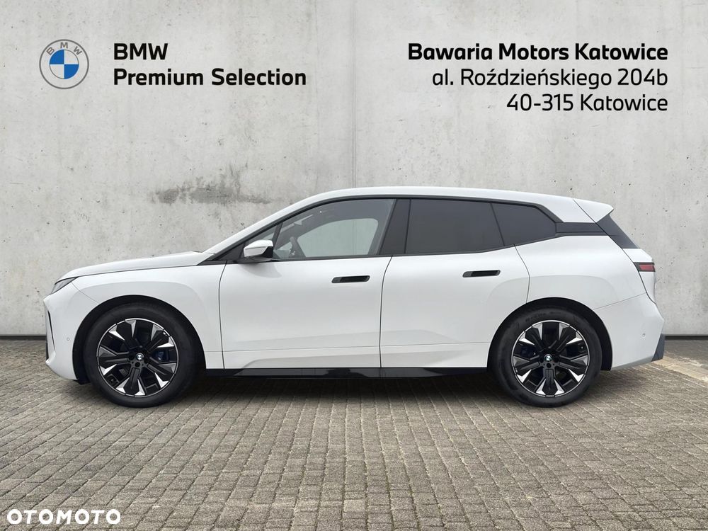 BMW iX - 3