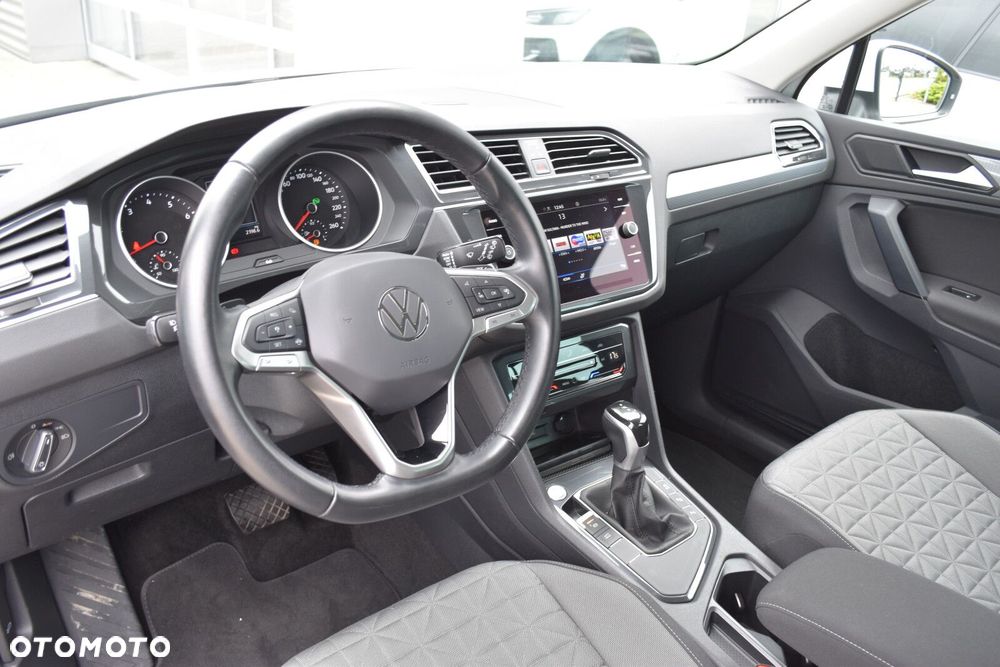 Volkswagen Tiguan 1.5 eTSI Life DSG - 9