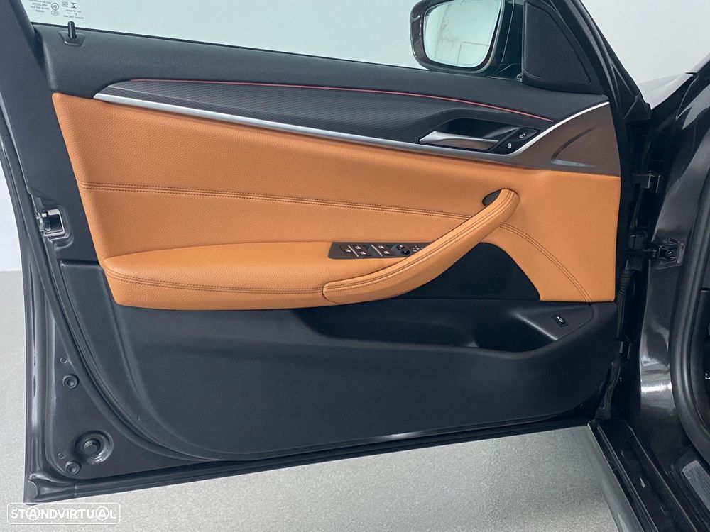 BMW 520 d Pack M Auto - 5