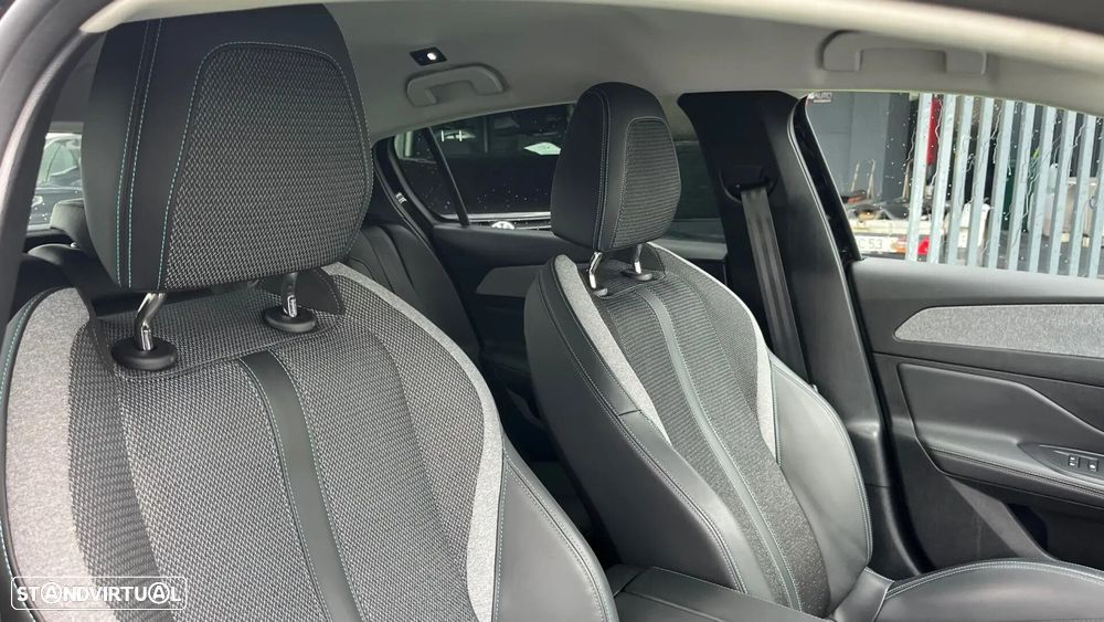 Peugeot 308 - 40
