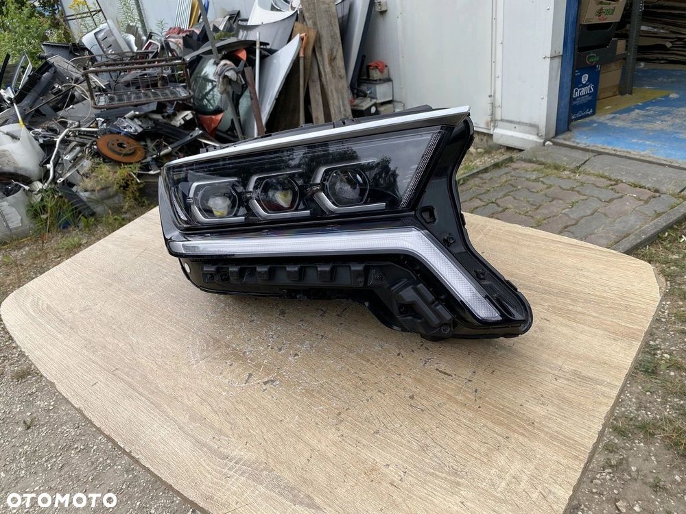 LAMPA PRZEDNIA PRAWA KIA SORENTO IV FULL LED 92102-P2XXX - 2