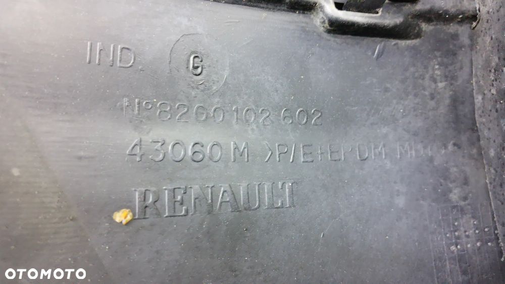 Renault Clio II Thalia  Zderzak przód TED96  8200102602 - 10