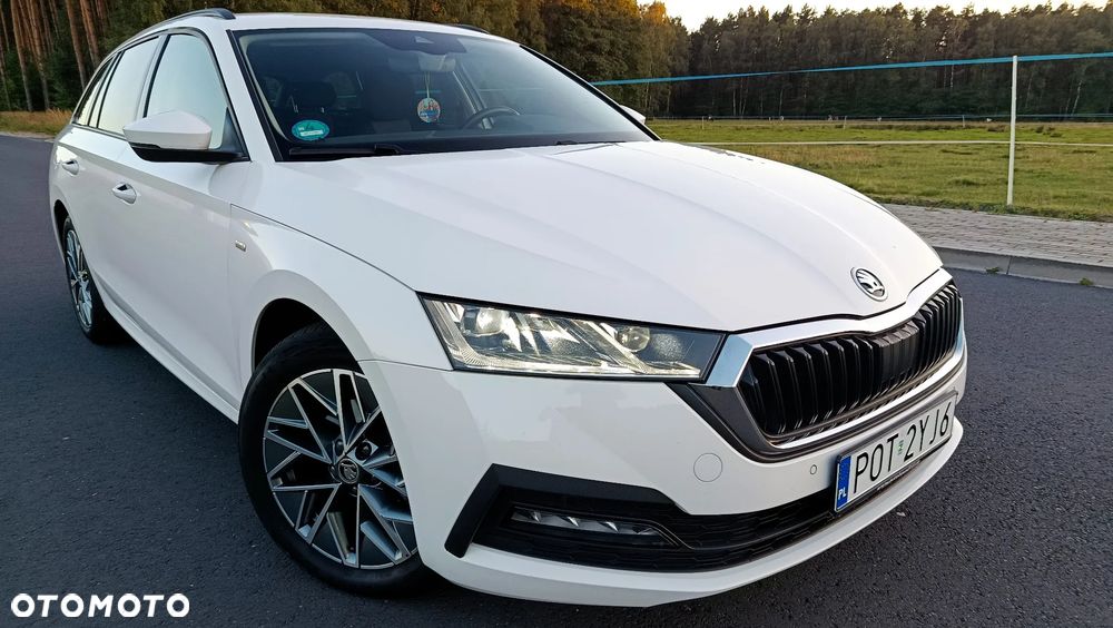 Skoda Octavia 2.0 TDI DSG Tour - 32
