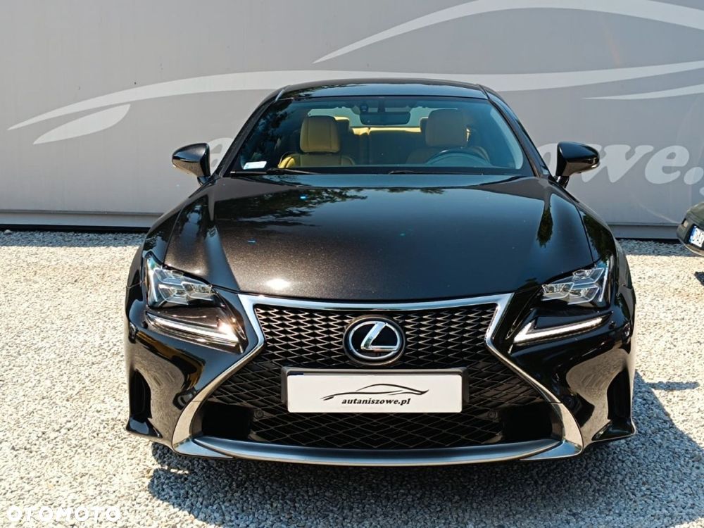 Lexus RC - 11
