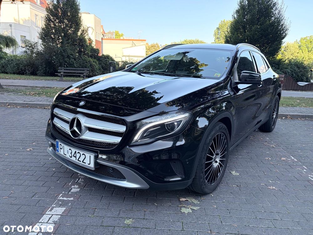 Mercedes-Benz GLA - 1