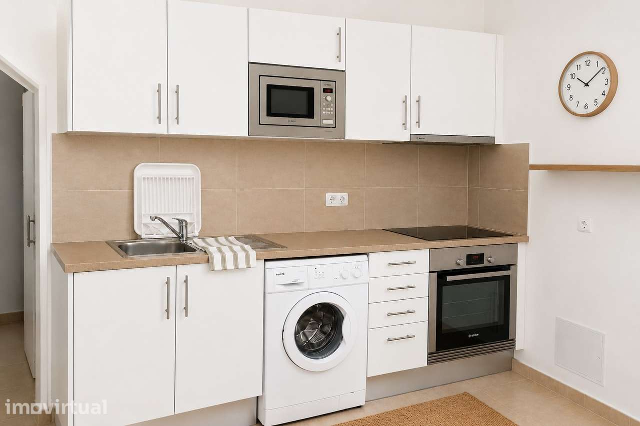 Moradia T5 com rooftop a 2 min da praia | Armação de Pêra - Grande imagem: 4/17