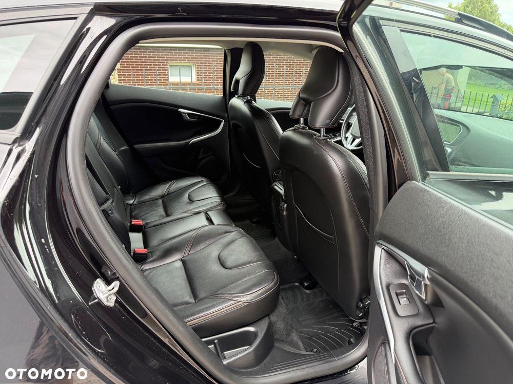 Volvo V40 Cross Country D2 Plus - 12