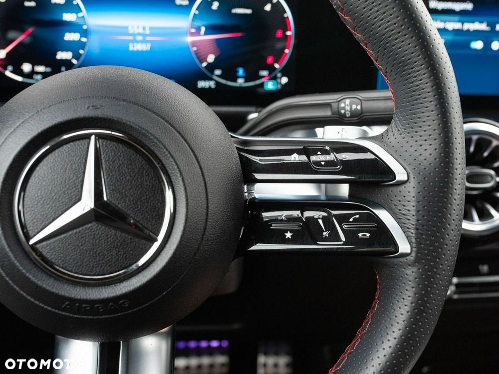 Mercedes-Benz GLB 200 d 4-Matic AMG Line 8G-DCT - 15
