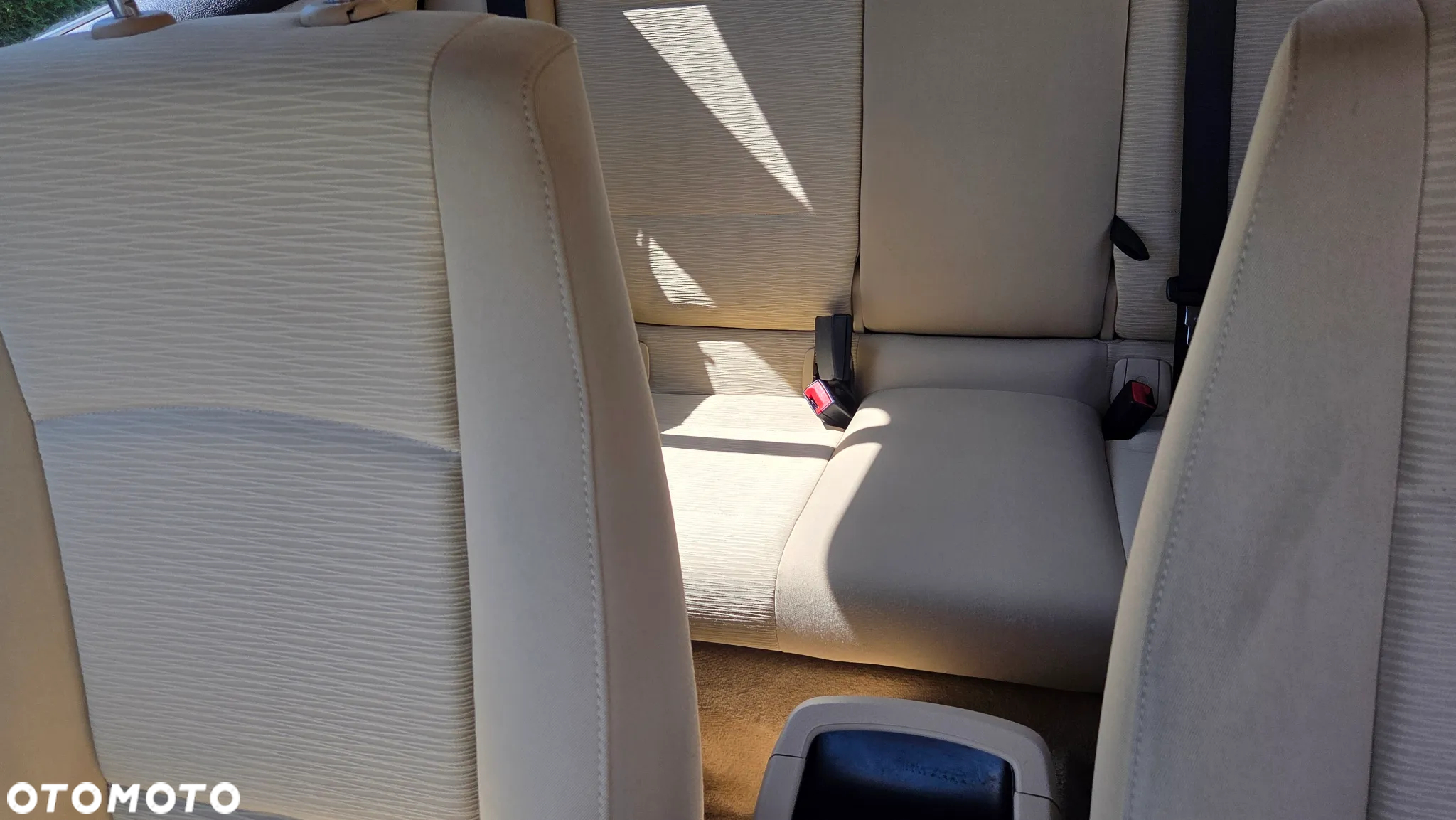BMW X1 sDrive18i - 25
