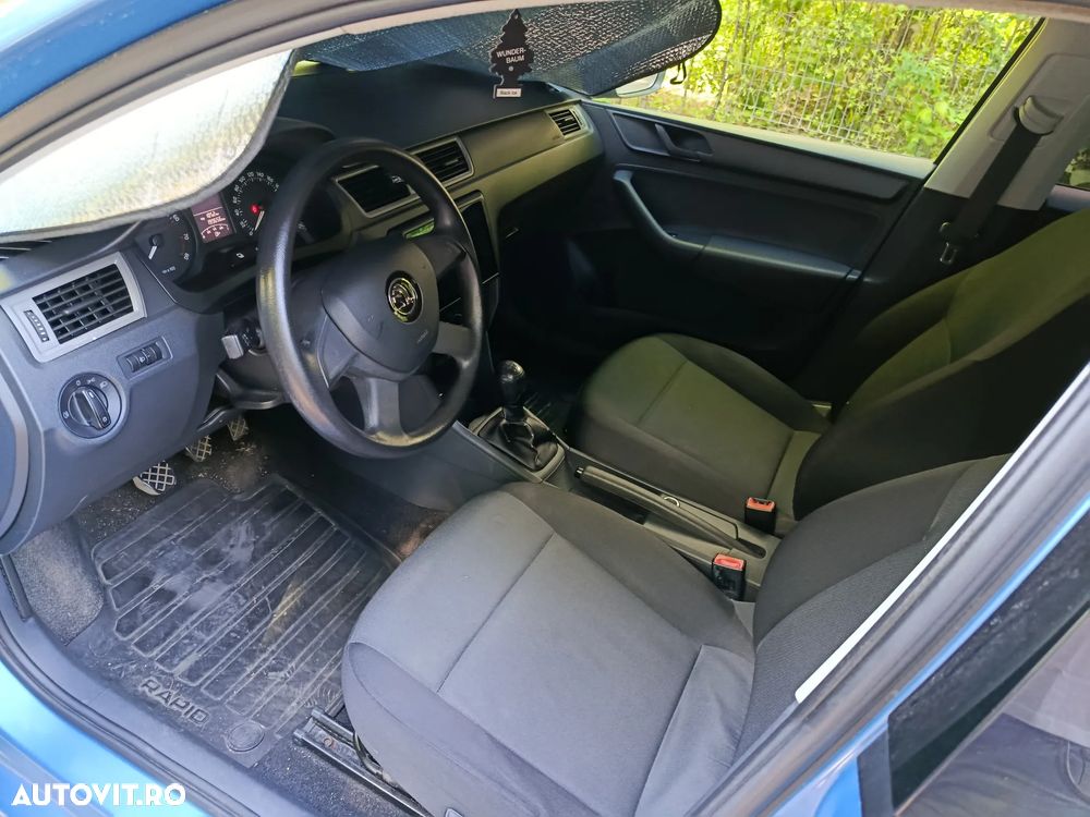 Skoda RAPID 1.2 TSI Active - 8