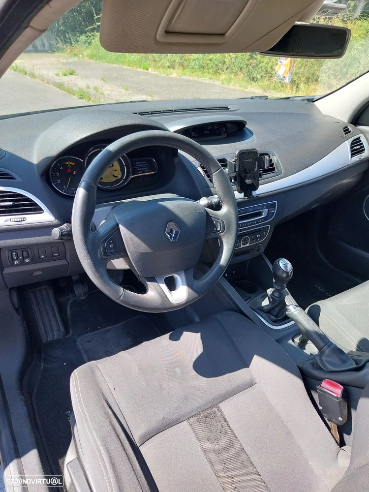 Renault Mégane Coupe dCi 110 FAP Dynamique - 4