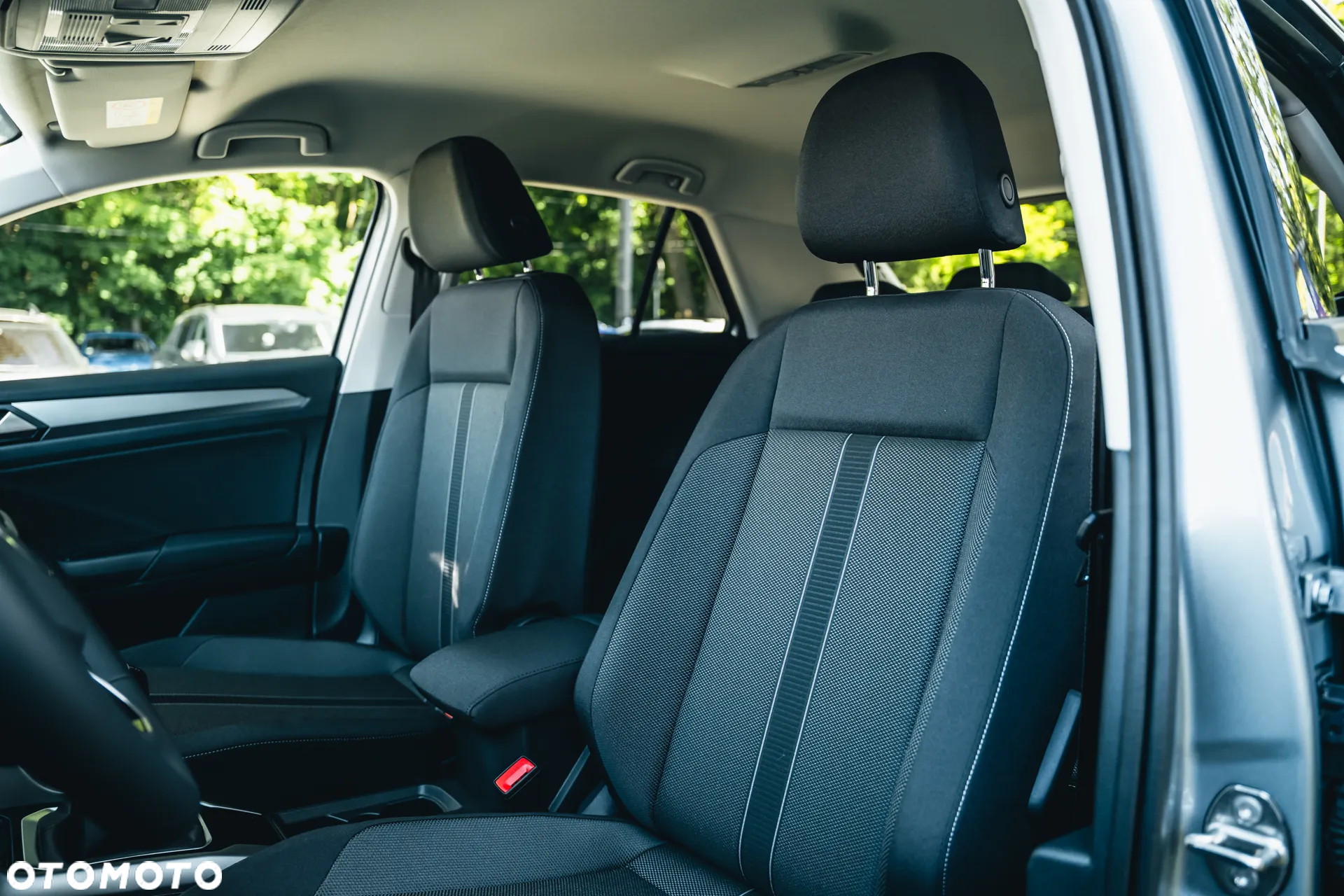 Volkswagen T-Roc 1.5 TSI Life Plus - 24