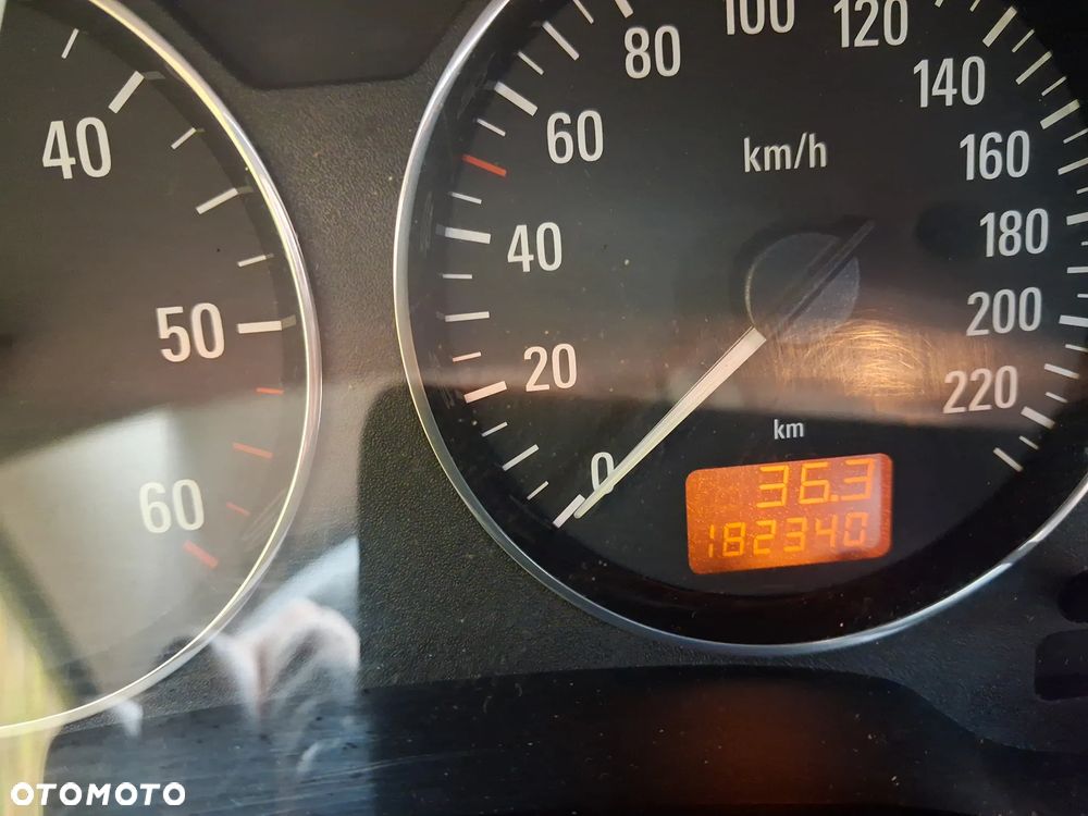 Opel Astra - 14