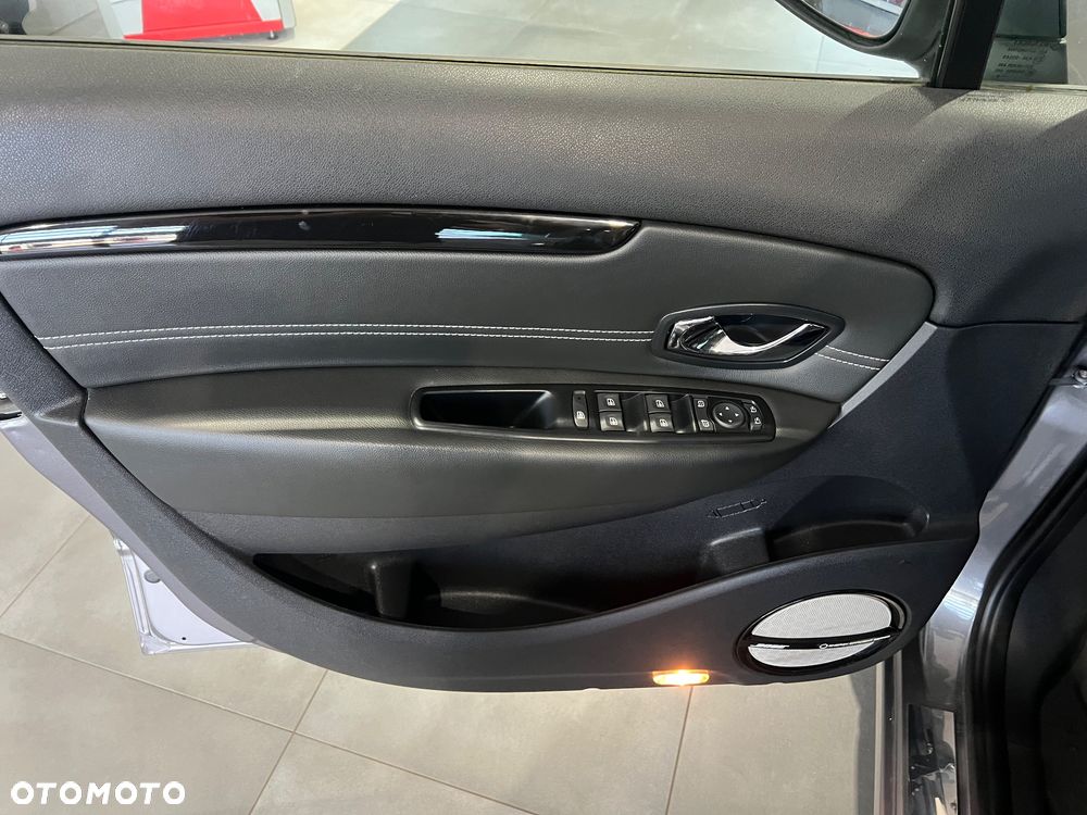 Renault Scenic 1.2 TCe Energy Bose - 16