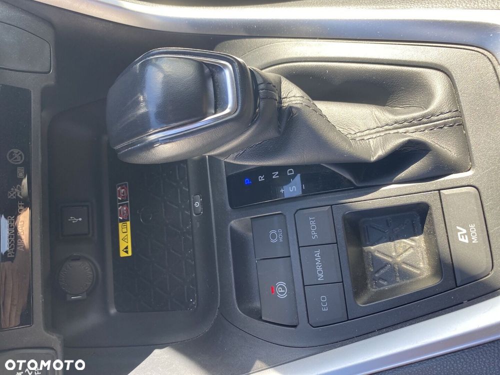 Toyota RAV4 - 15
