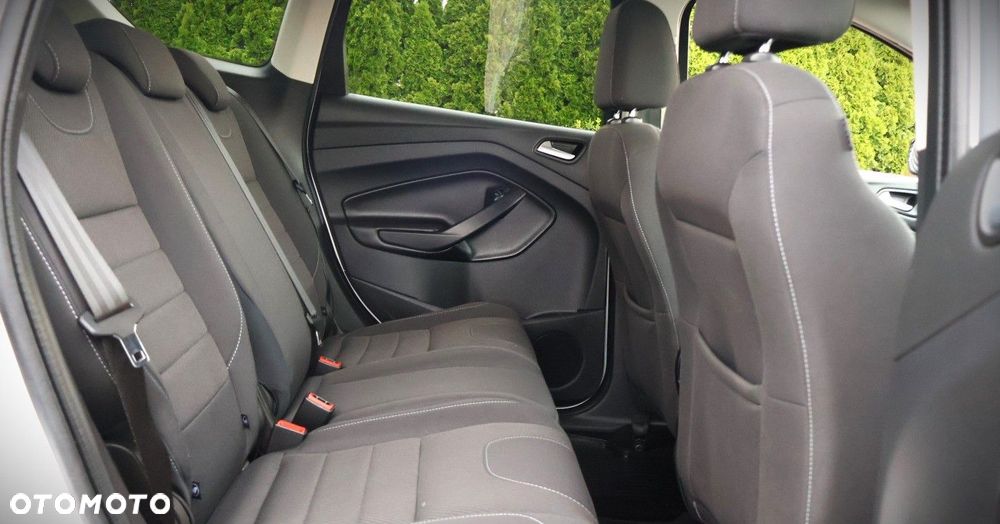 Ford Kuga 1.5 EcoBoost 2x4 Business Edition - 17