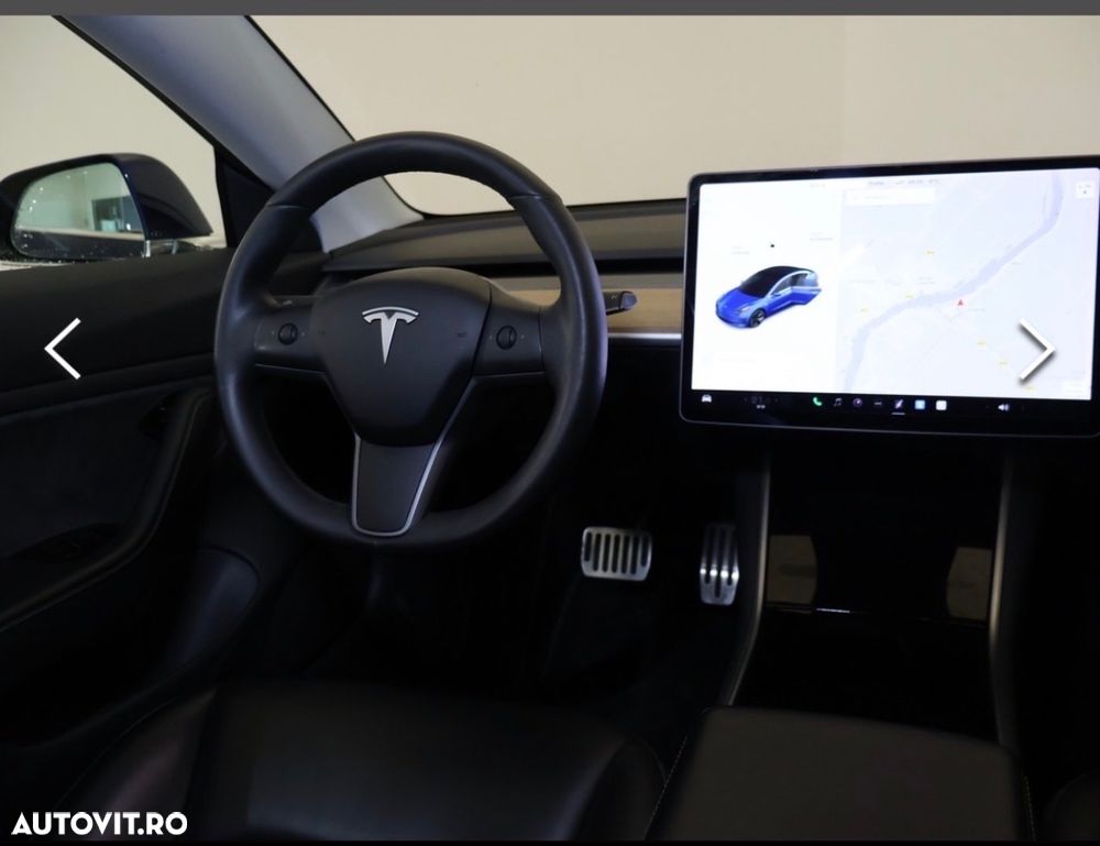 Tesla Model 3 - 3