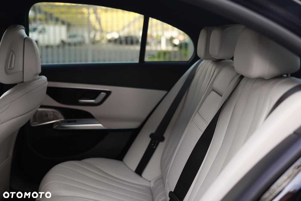 Mercedes-Benz Klasa E 220 d 4-Matic AMG - 29