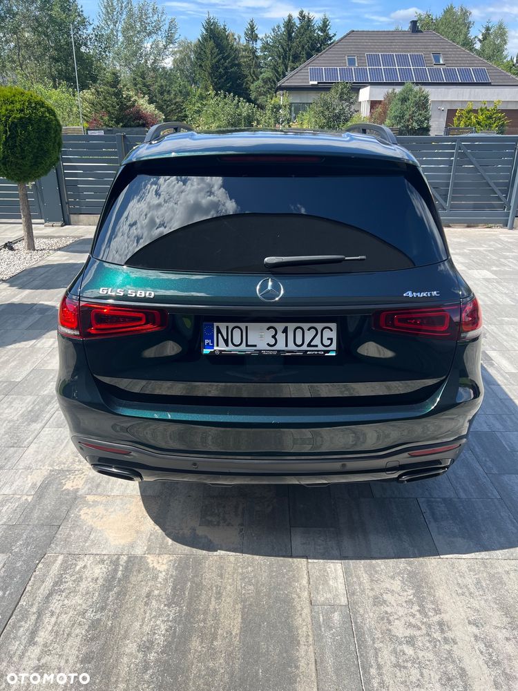Mercedes-Benz GLS - 9