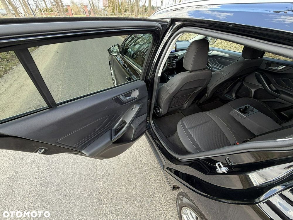 Ford Focus - 22