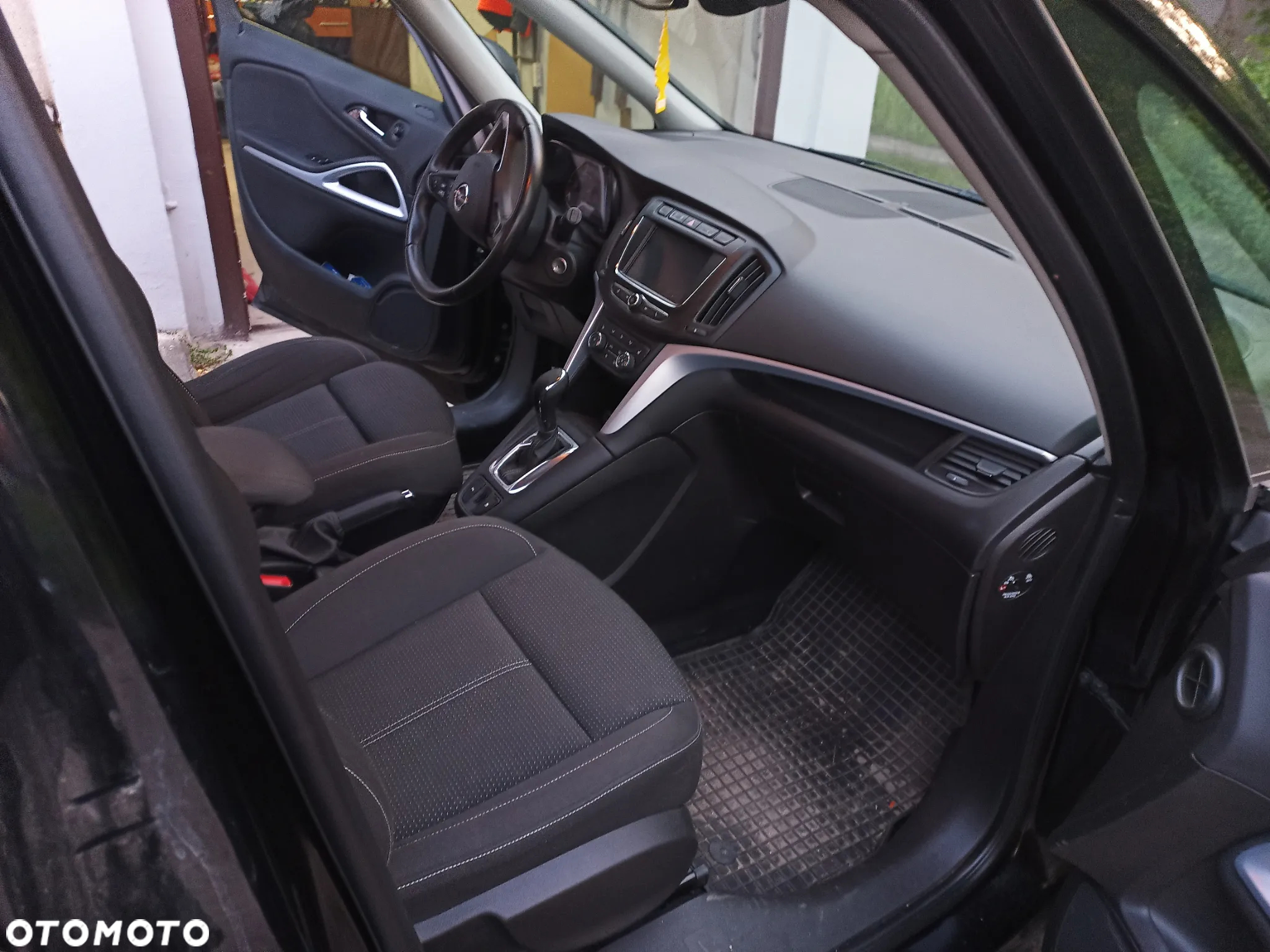 Opel Zafira 2.0 CDTI Enjoy - 16