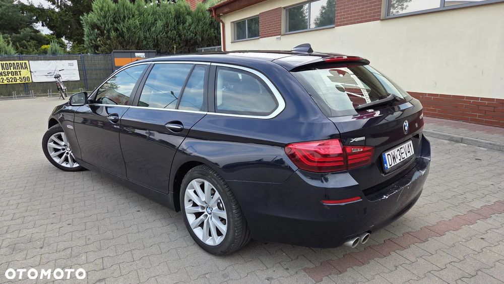 BMW Seria 5 530d xDrive Luxury Line - 2