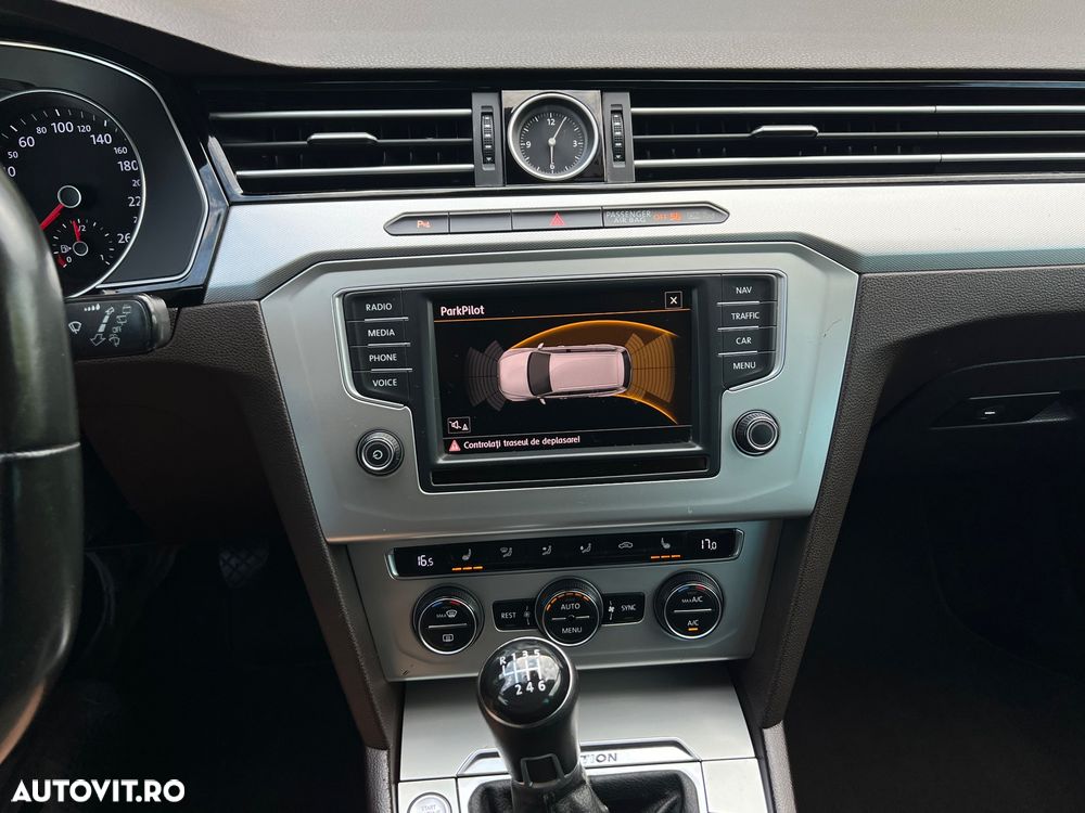 Volkswagen Passat 2.0 TDI (BlueMotion Technology) Comfortline - 10