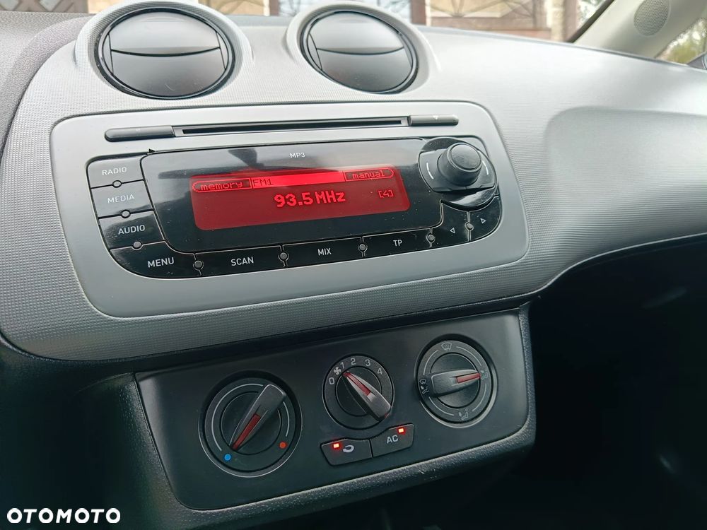 Seat Ibiza 1.2 12V Reference - 16