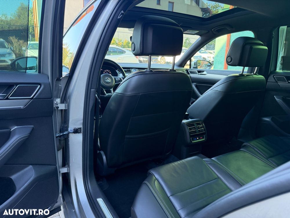 Volkswagen Passat 2.0 TDI DSG 4Motion R Executive - 6