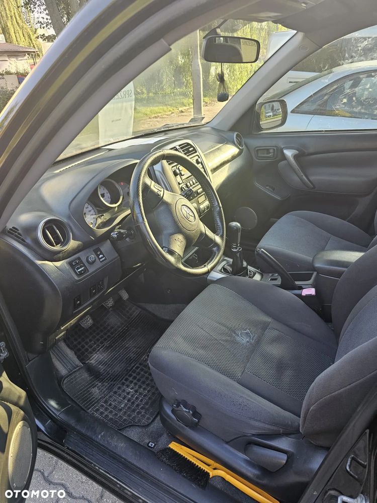 Toyota RAV4 2.0 D-4D 4x4 - 6