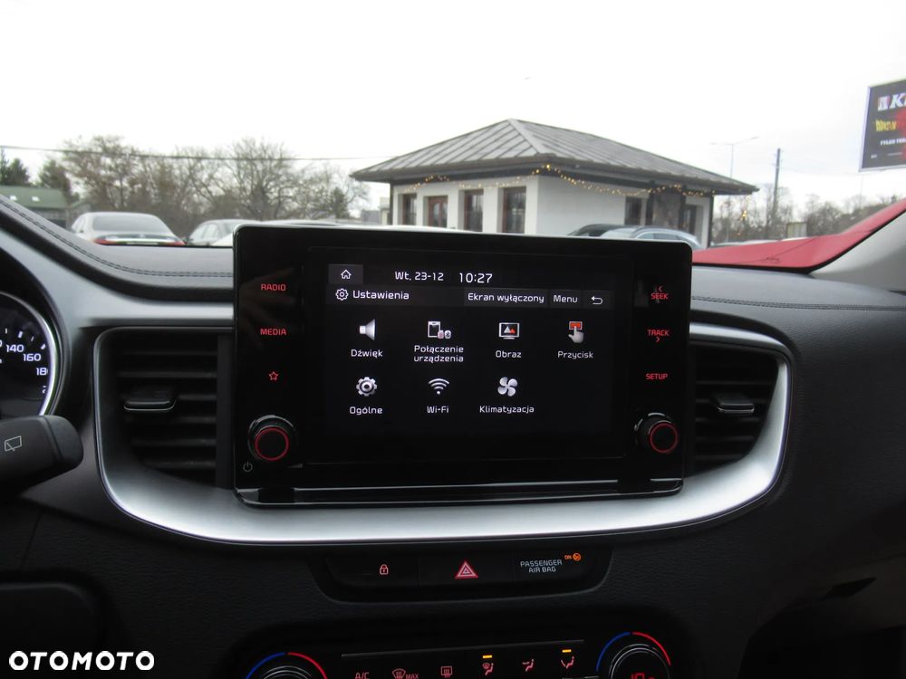 Kia Ceed 1.5 T-GDI M - 22