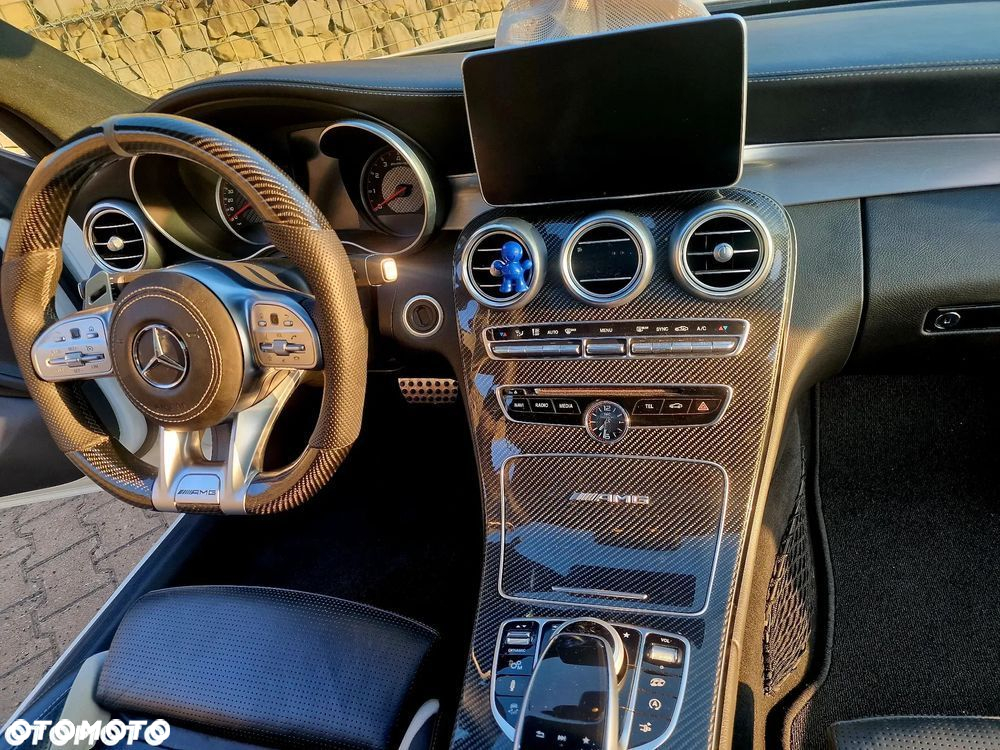 Mercedes-Benz Klasa C AMG 63 Coupe S AMG Speedshift 7G-MCT - 26