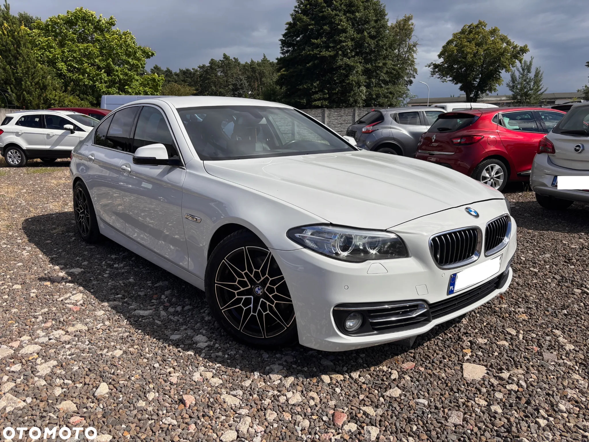 BMW Seria 5 518d - 25
