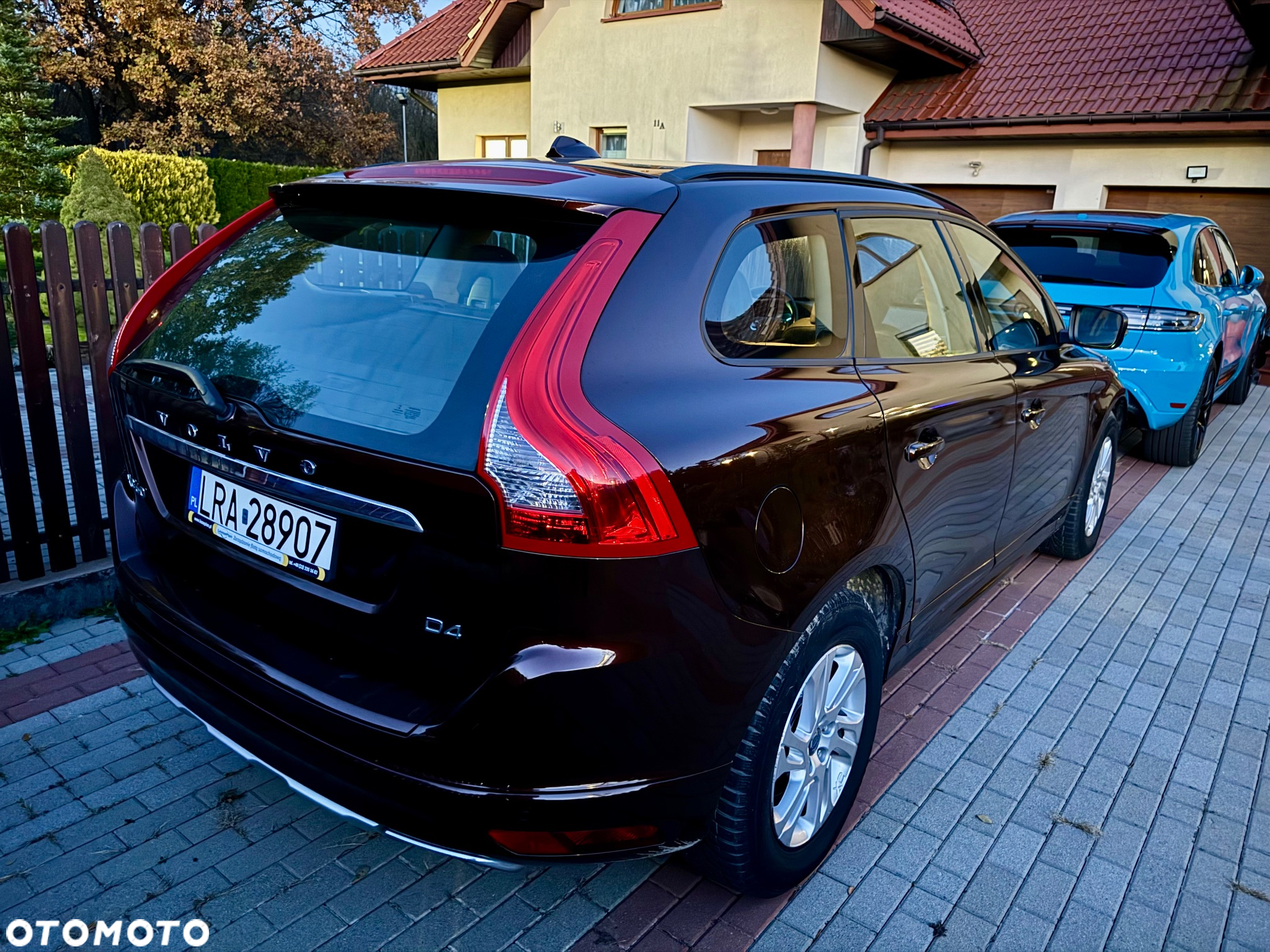 Volvo XC 60 D4 Drive-E Momentum - 4