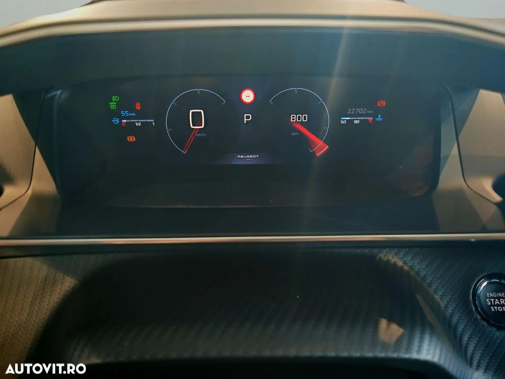 Peugeot 2008 PureTech 130 EAT8 GT - 28