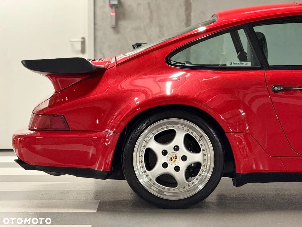 Porsche 911 Turbo II - 25