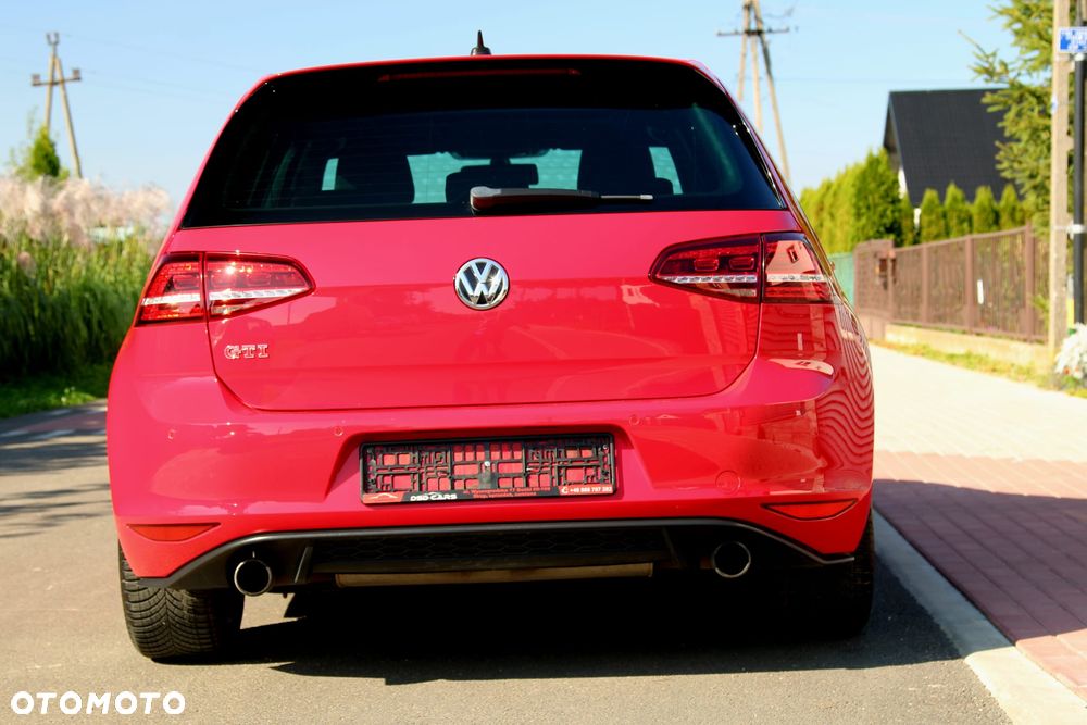 Volkswagen Golf GTI Performance BlueMotion Technology - 25