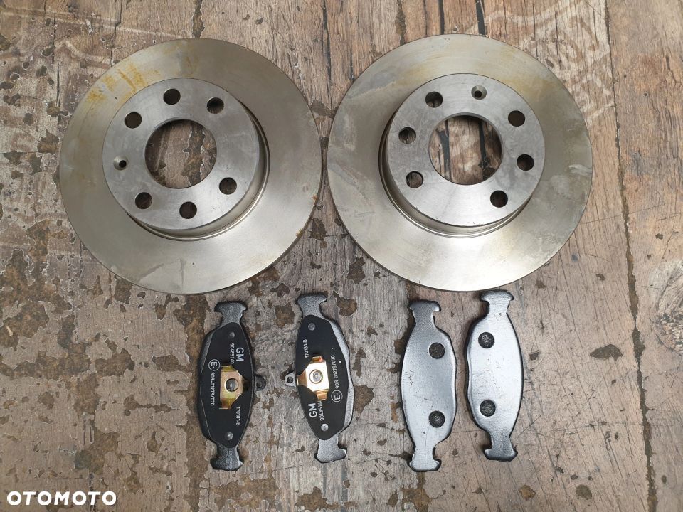 Oryginalne tarcze hamulcowe klocki Opel Astra Corsa 93182290 - 2