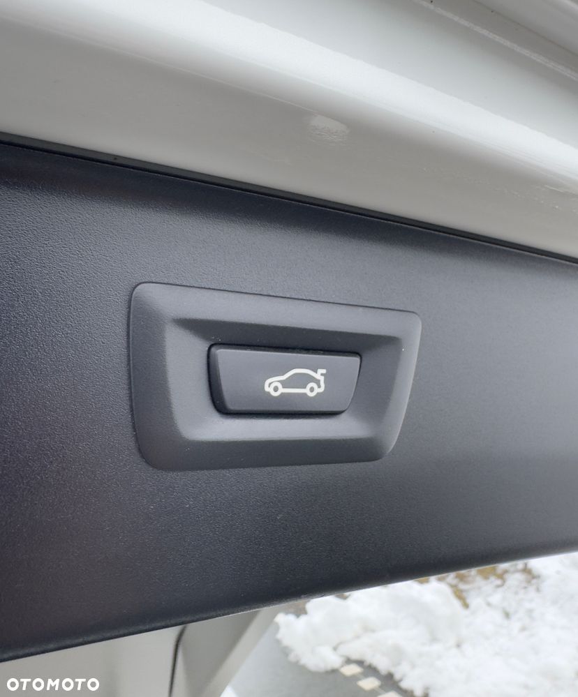 BMW Seria 5 520d Luxury Line - 16