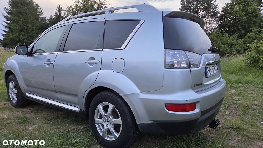 Mitsubishi Outlander - 6