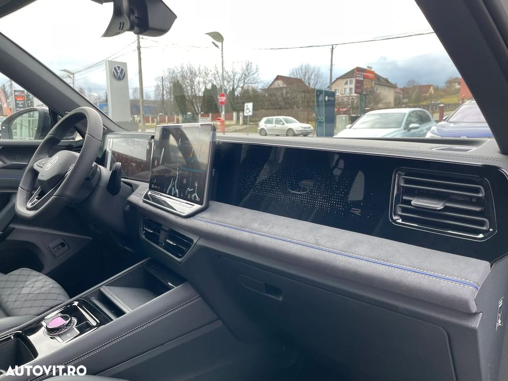 Volkswagen Tiguan - 20