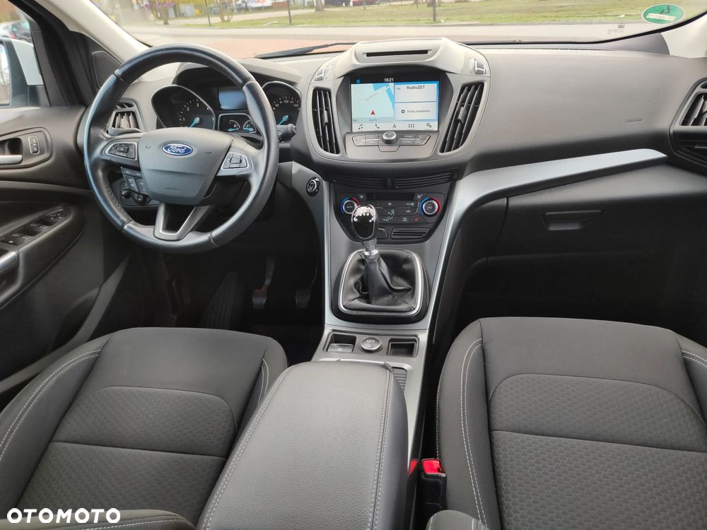 Ford Kuga 2.0 TDCi 2x4 Titanium - 6