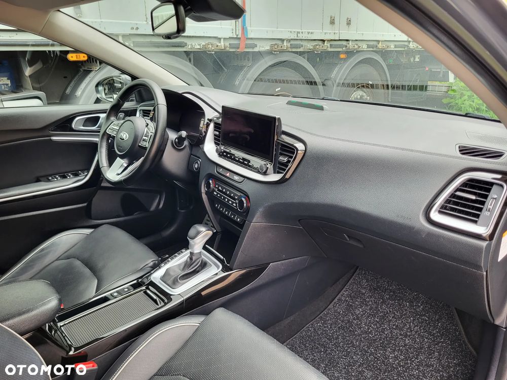 Kia Ceed 1.6 GDI PHEV XL DCT - 30
