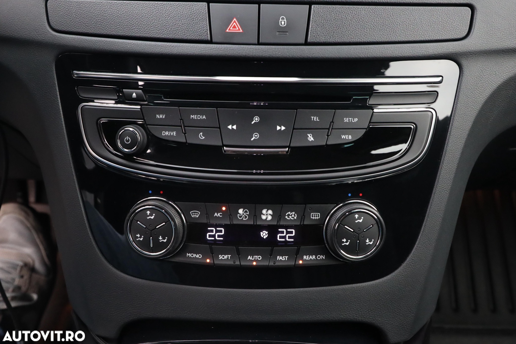 Peugeot 508 RXH 2.0 HDi FAP BMP Hybrid4 - 12