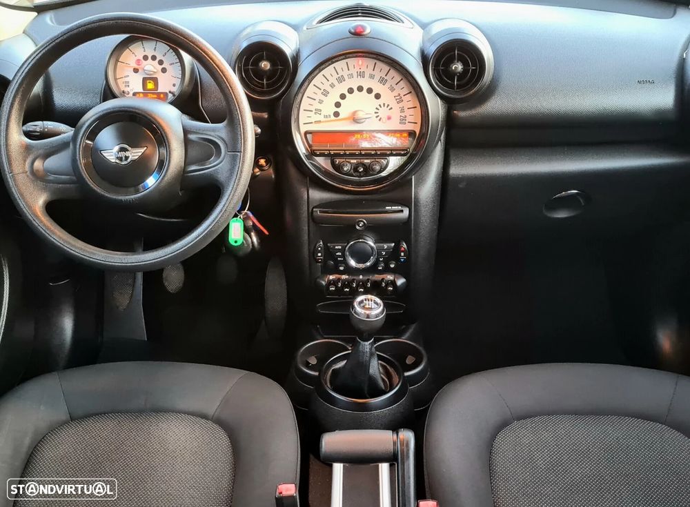 MINI Countryman Cooper D - 20