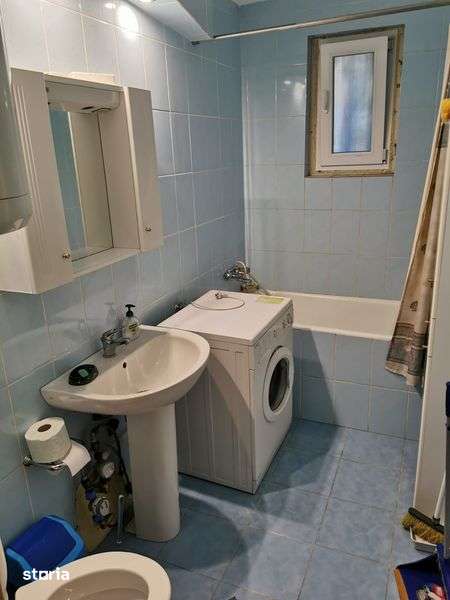 Închiriez apartament 3 camere — fotografia 3
