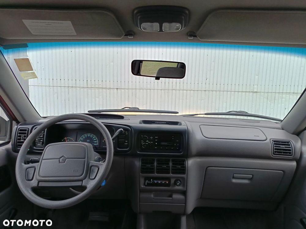 Chrysler Voyager - 22