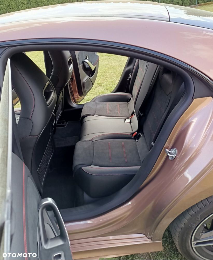 Mercedes-Benz CLA 180 AMG Line 7G-DCT - 8