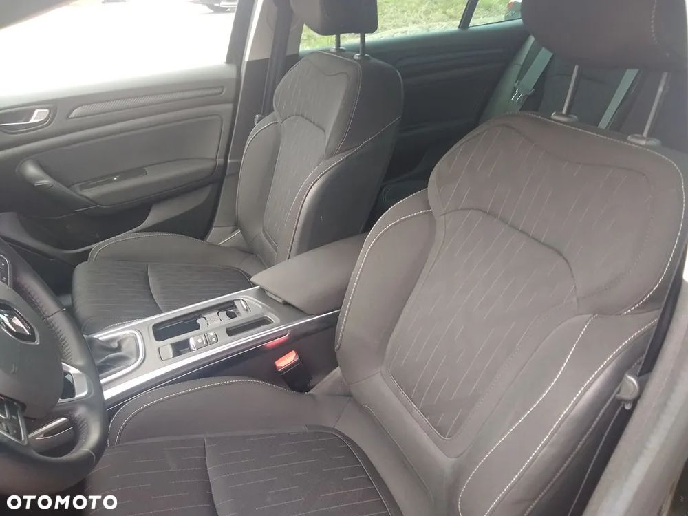 Renault Megane 1.3 TCe FAP Limited - 10
